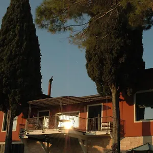 https://agriturismo-tenuta-la-pergola.hotelinveneto.com